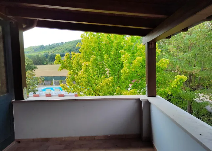 Laura - Private Pool Near Acqualagna