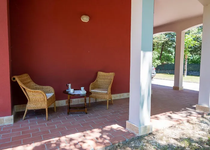 Laura - Private Pool Near Acqualagna * Smirra