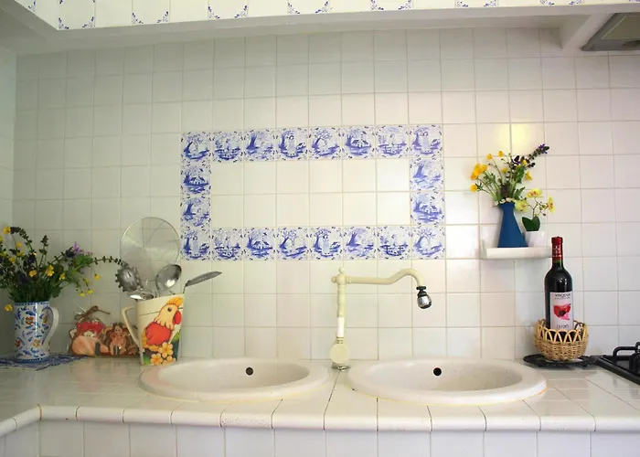 Laura - Private Pool Near Acqualagna Villa Smirra