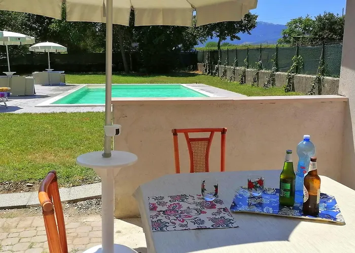 Villa Laura - Private Pool Near Acqualagna Smirra