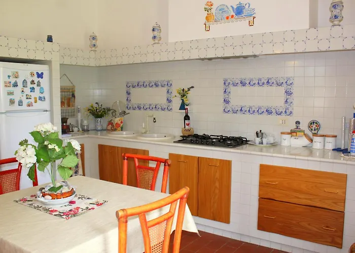 Laura - Private Pool Near Acqualagna *